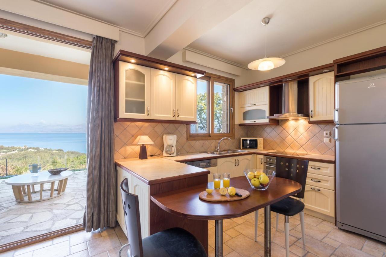 Villa Pietra Gialla By Rodostamo Collection Касиопи Екстериор снимка