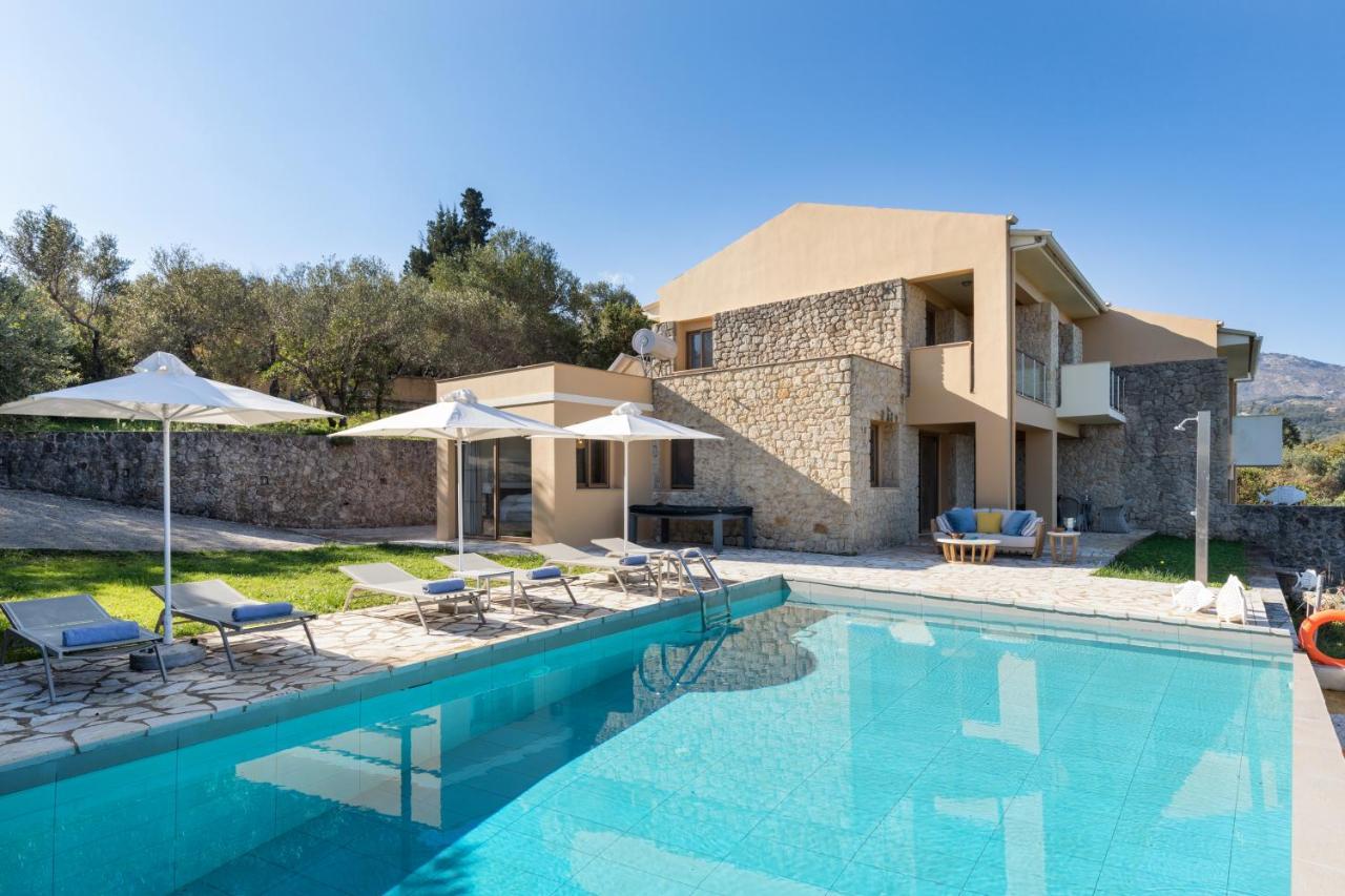 Villa Pietra Gialla By Rodostamo Collection Касиопи Екстериор снимка